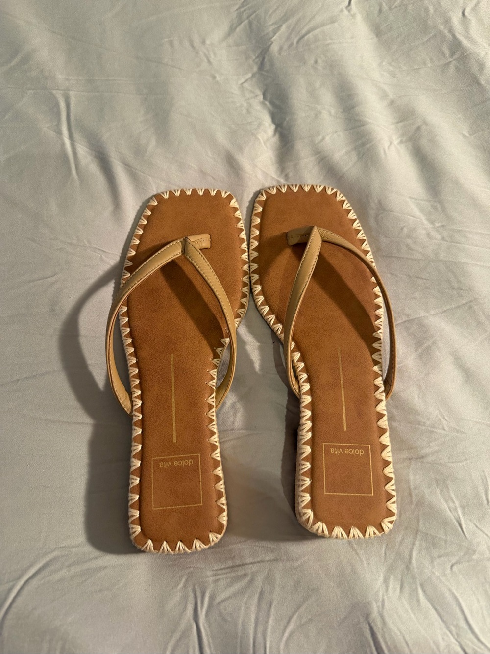Dolce Vita Barty Sandals Light Tan Leather. New without tags.